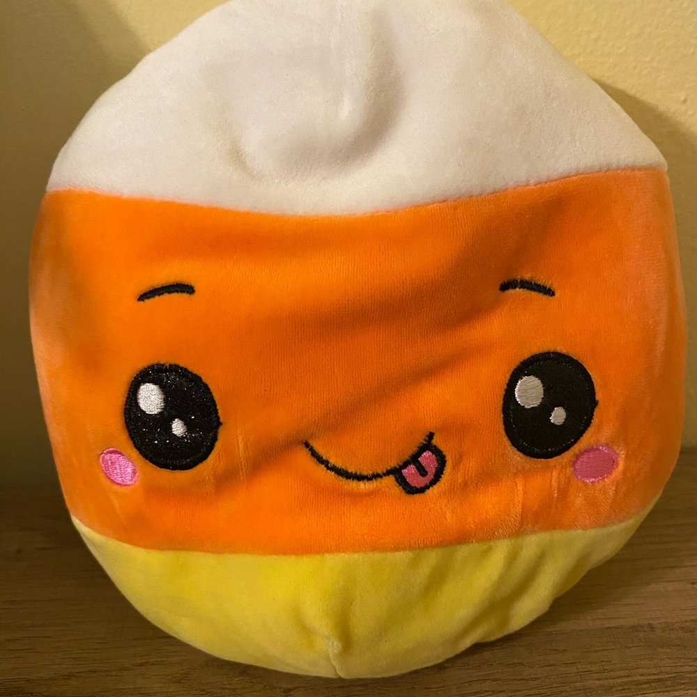 Off brand squishmallows. More used than my other ones.
